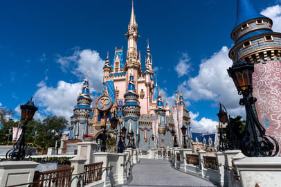 Omnichannel marketing experience blending physical and digital at a Disney theme park.